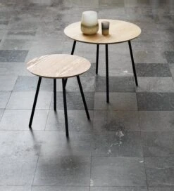 Bout De Canapé NYBO Ø40 Coloris Chêne/noir -Royal Oak || Basic Soldes Boutique 100560 1